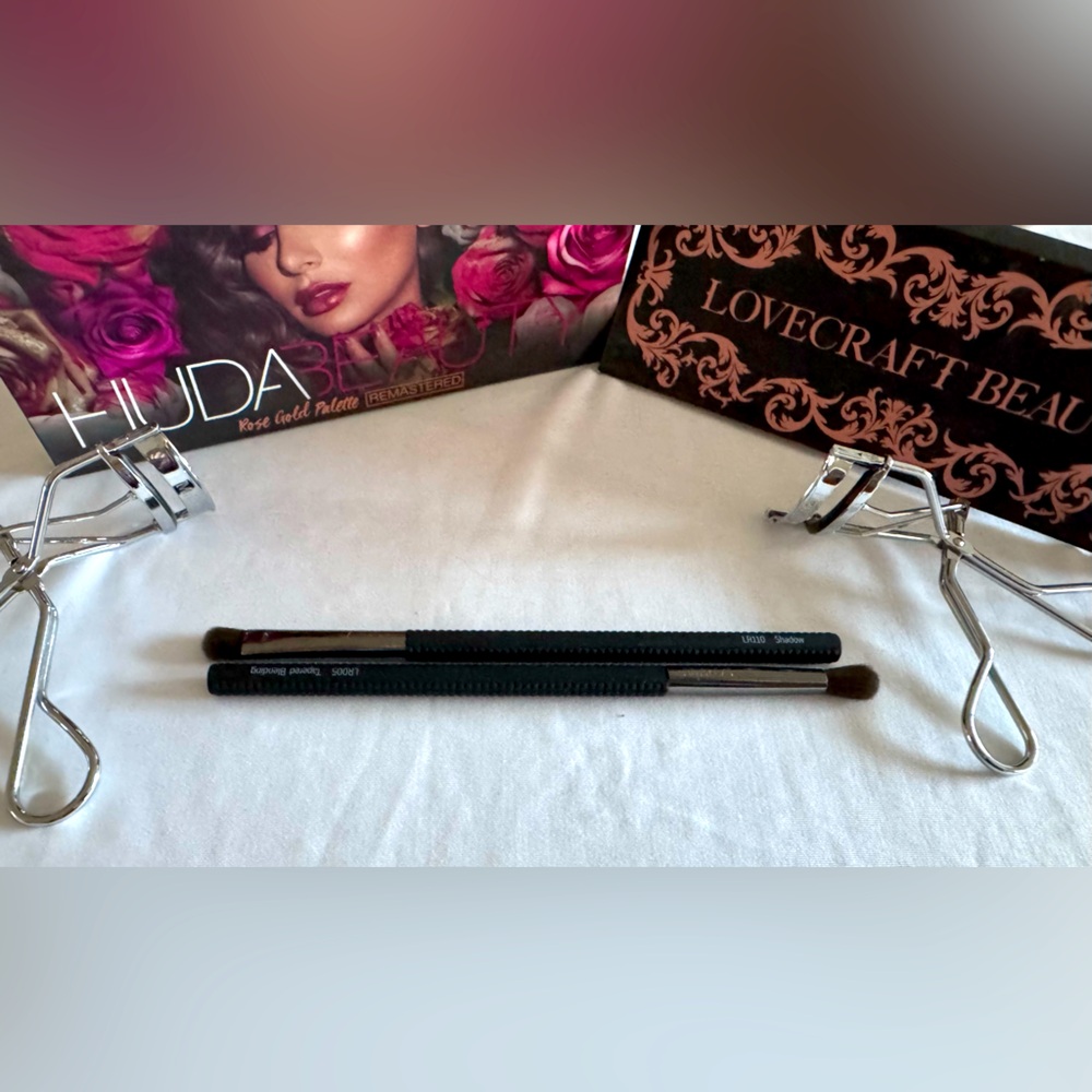 ❤️NWOT❤️LARUCE MAKEUP APPLICATION BRUSH❤️SET OF 2❤️